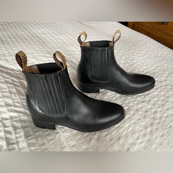 Mija Black Leather boots size 8 - Picture 2 of 4